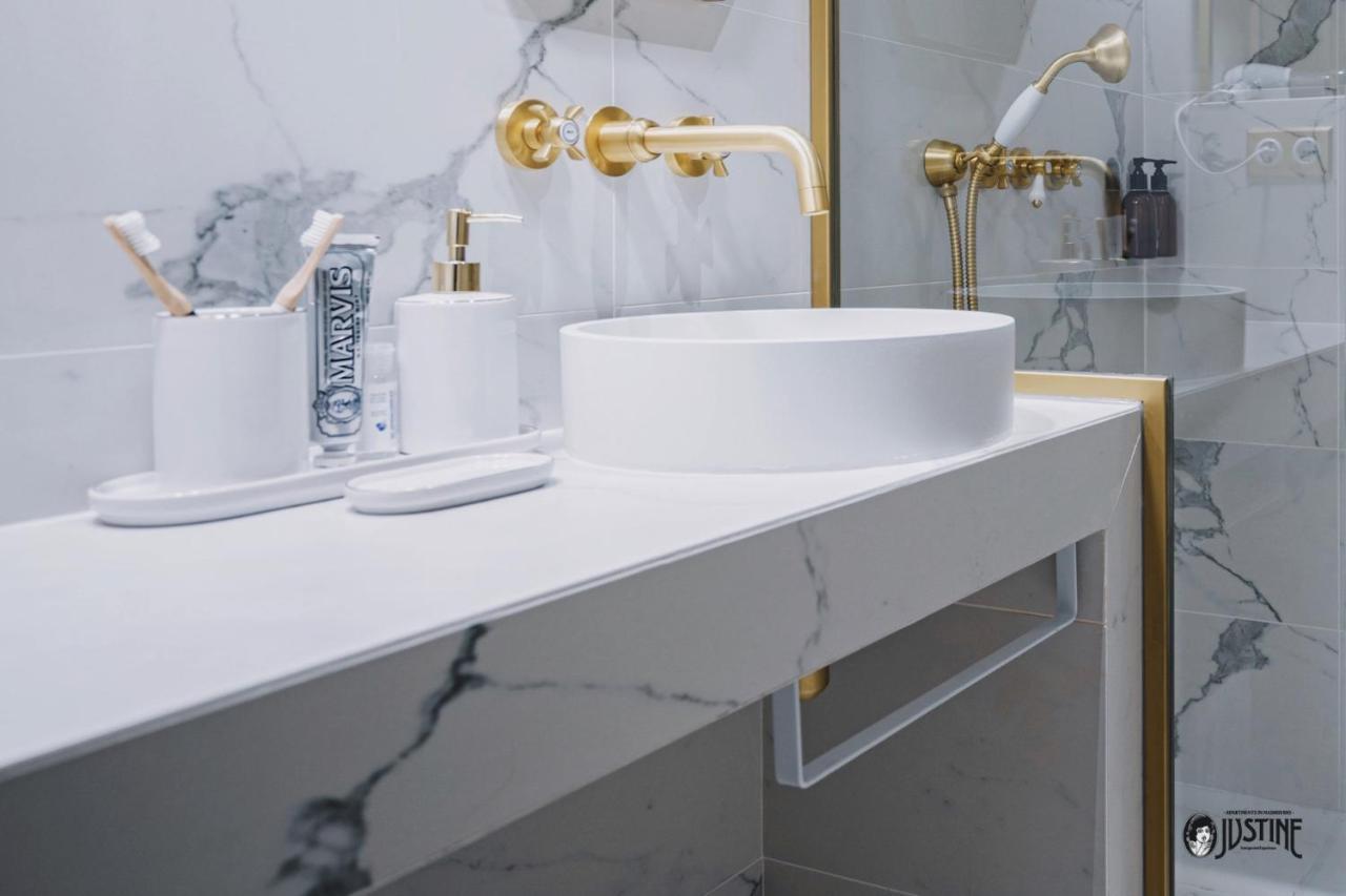Suite Kintsugi By Justine Apartments Apartamento Turistico En Madrid Rio Екстериор снимка